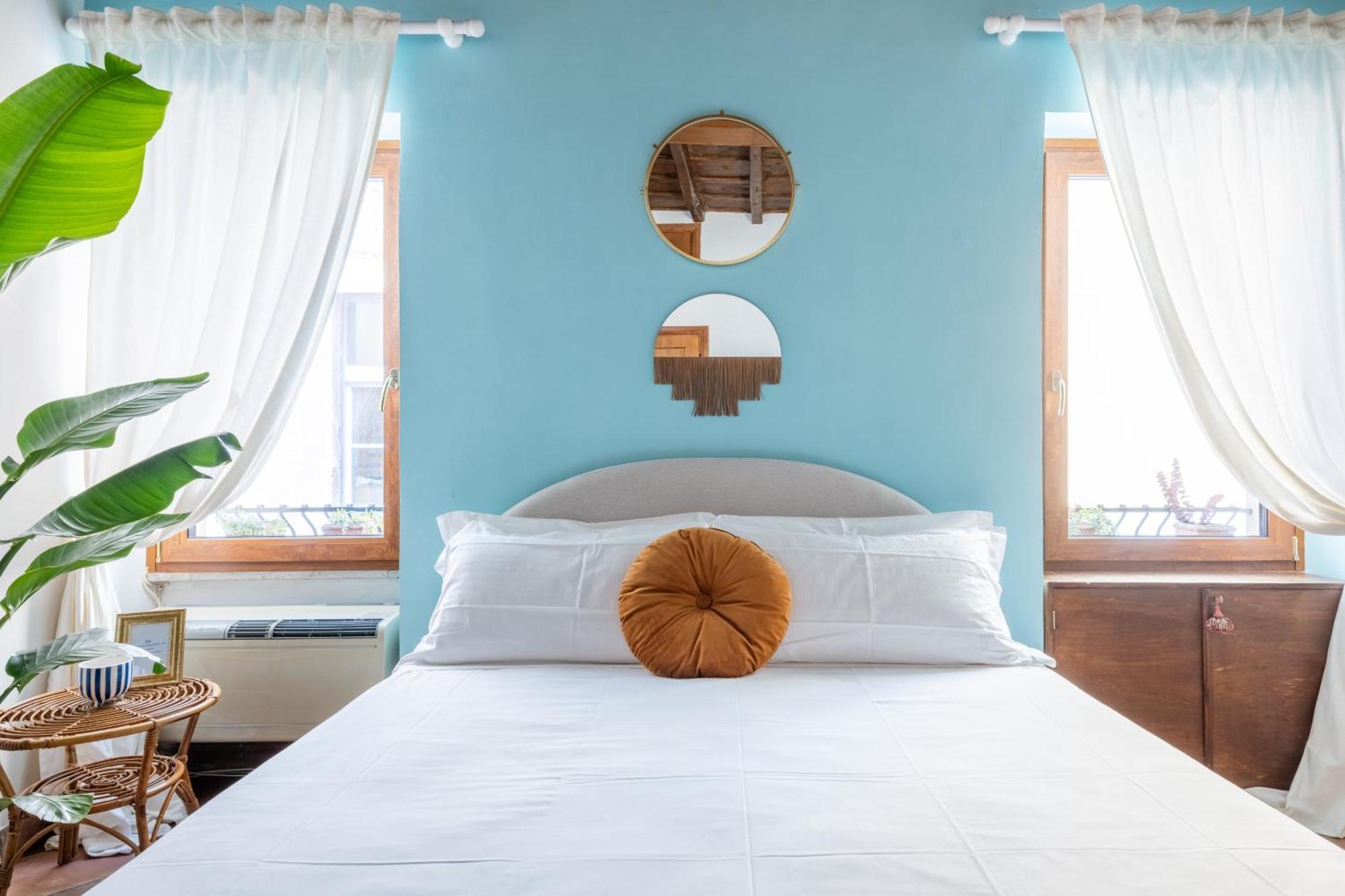 Suite Trevi - Charming Loft Near Trevi Fountain روما المظهر الخارجي الصورة